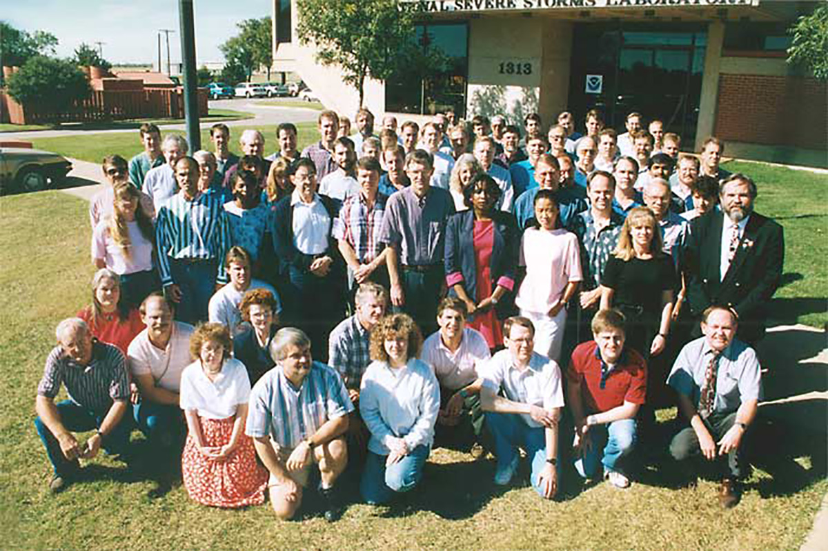 A lab group photo from 1995